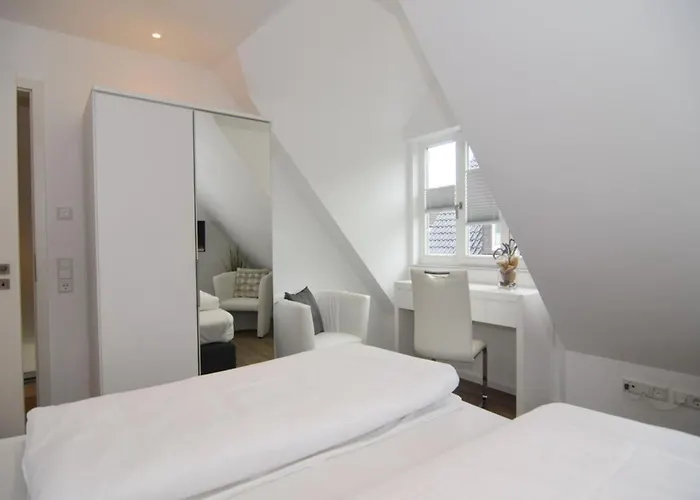 Semesterbostad Fischer Hues 33b *