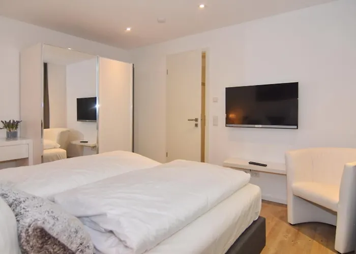 Fischer Hues 33b Semesterbostad *